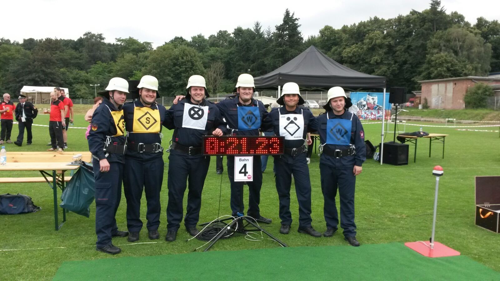 Roßdorfer Gruppe wurde deutscher Vizemeister beim Kuppel-Cup bei den Deutschen Feuerwehrmeisterschaften 2016 in Rostock
